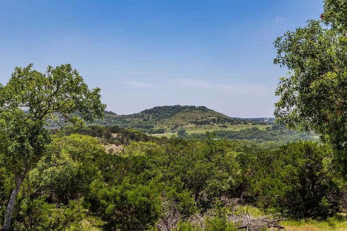 Texas rural land with 360 degree views from different hilltops
