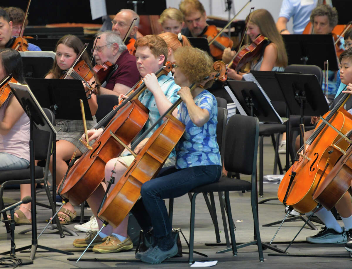 Review Philly Orchestra finale at SPAC