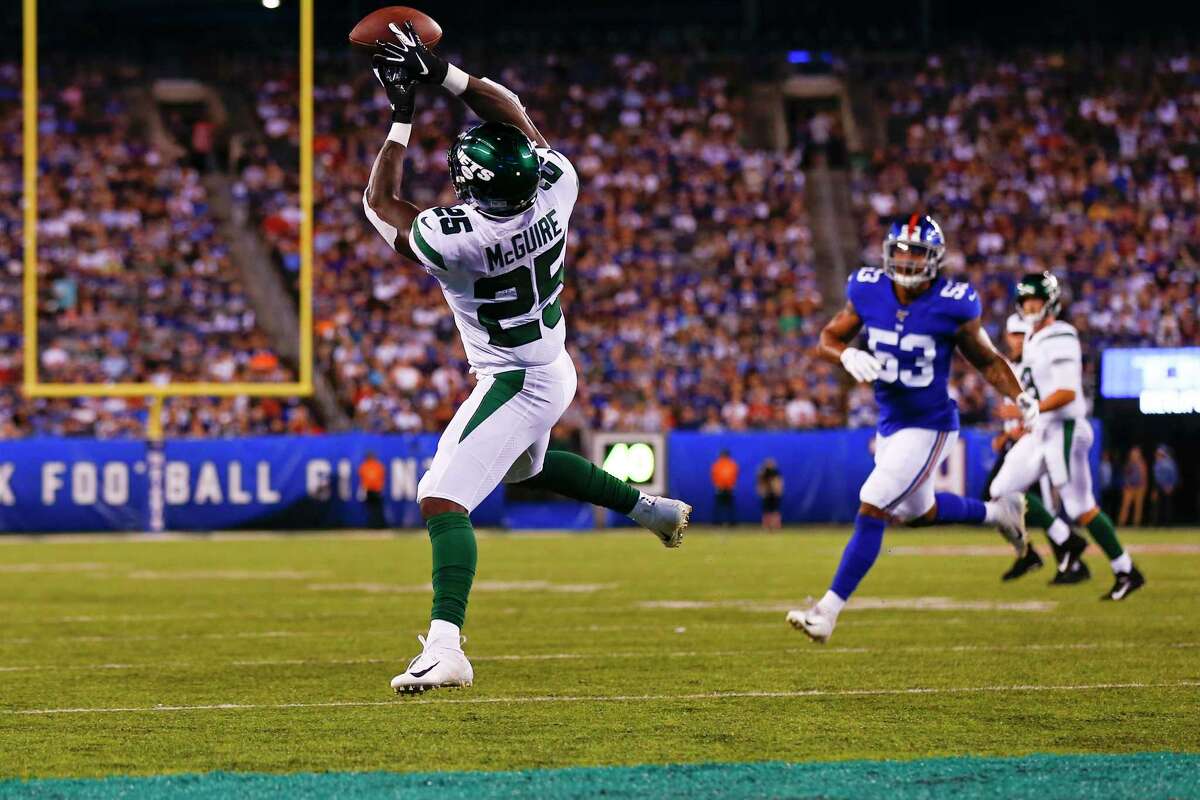 Jamison Crowder wins Battle of NY over Daniel Jones as Jets beat Giants