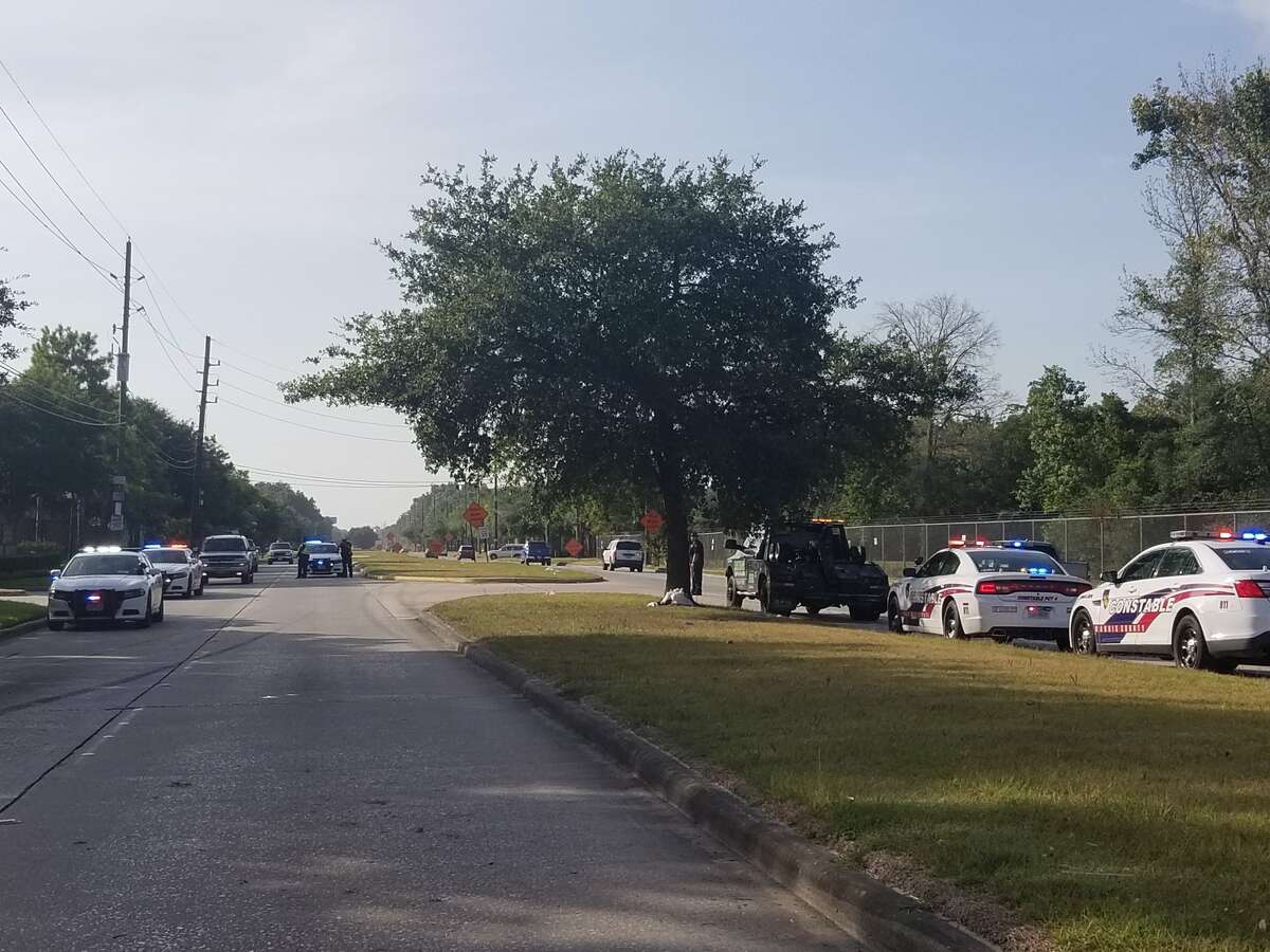 Deadly crash involving stolen car closes Kuykendahl north of Houston