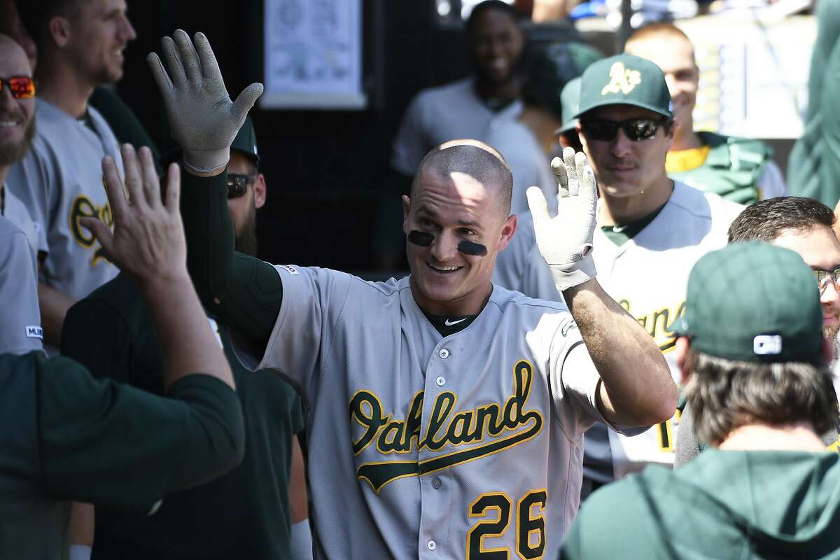 Matt Chapman's solo homer (16), 09/28/2023