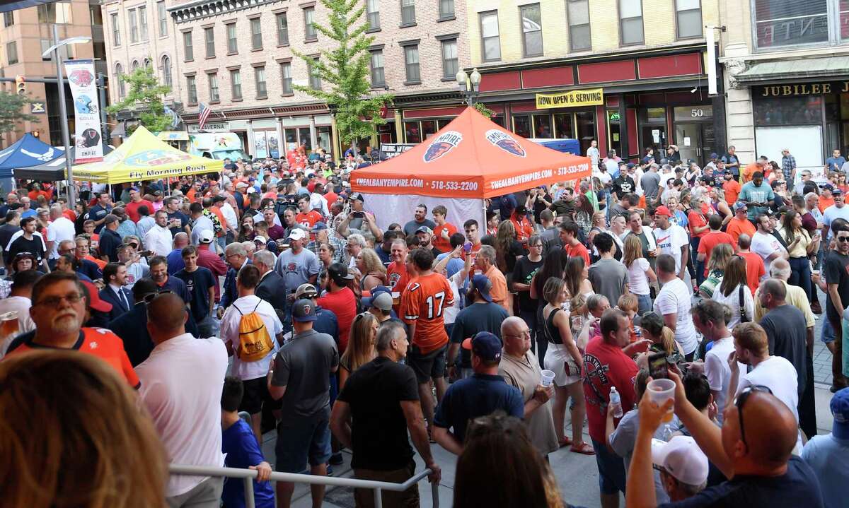 'It was electrifying,' current Empire players recall of 2019 Arena