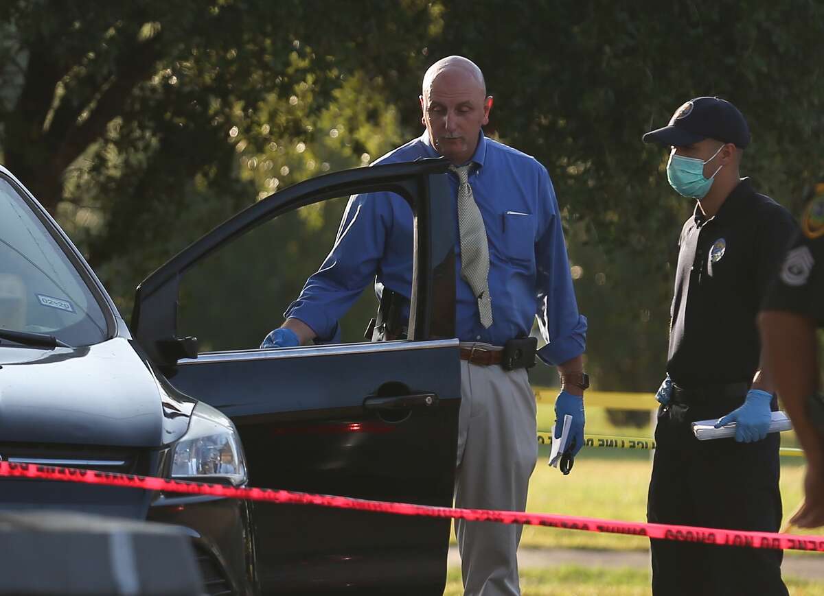 Man Killed Woman Shot In Southwest Houston Gas Station