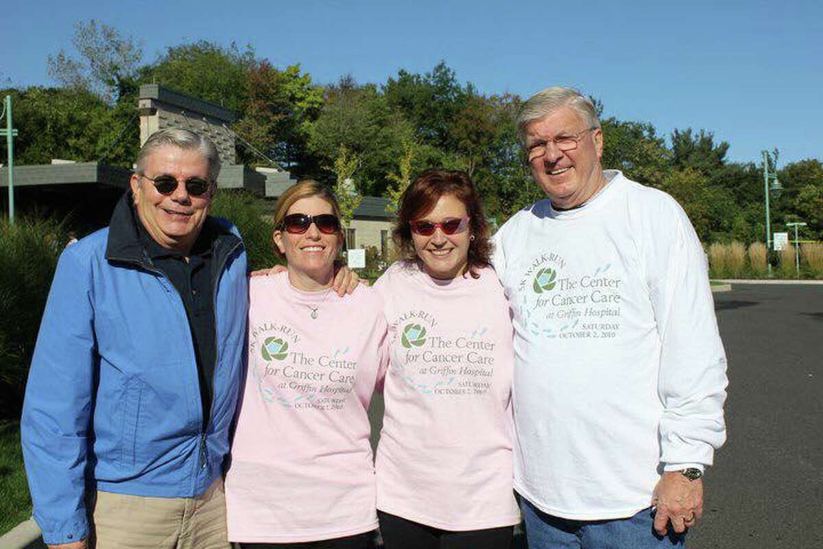 John “Jack” Betkoski III, past chairman of the board of directors for Griffin Hospital, 5K Co-chairs Lori Murphy and Laura Murphy, and Powanda.