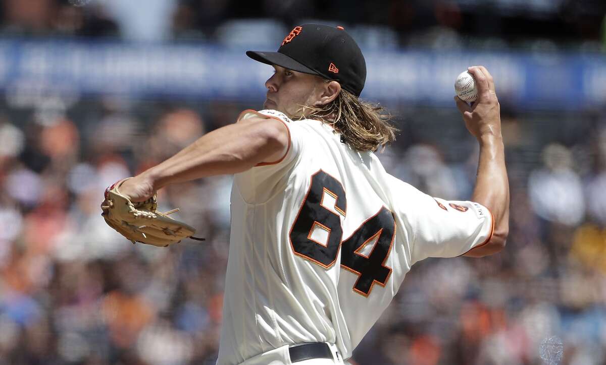 Giants’ rookie starters have right stuff, but keep walking into trouble