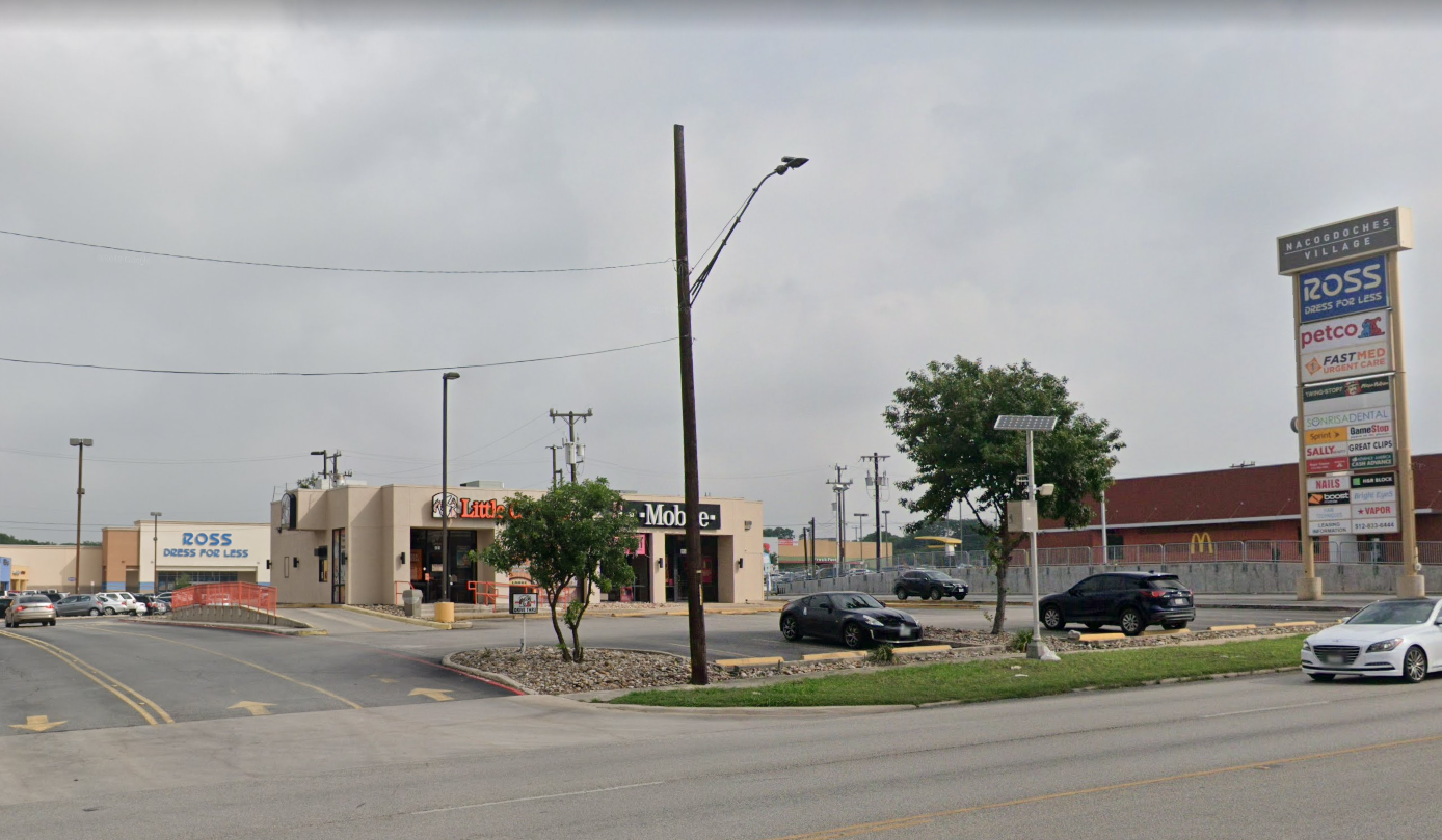 outfits with yellow converse