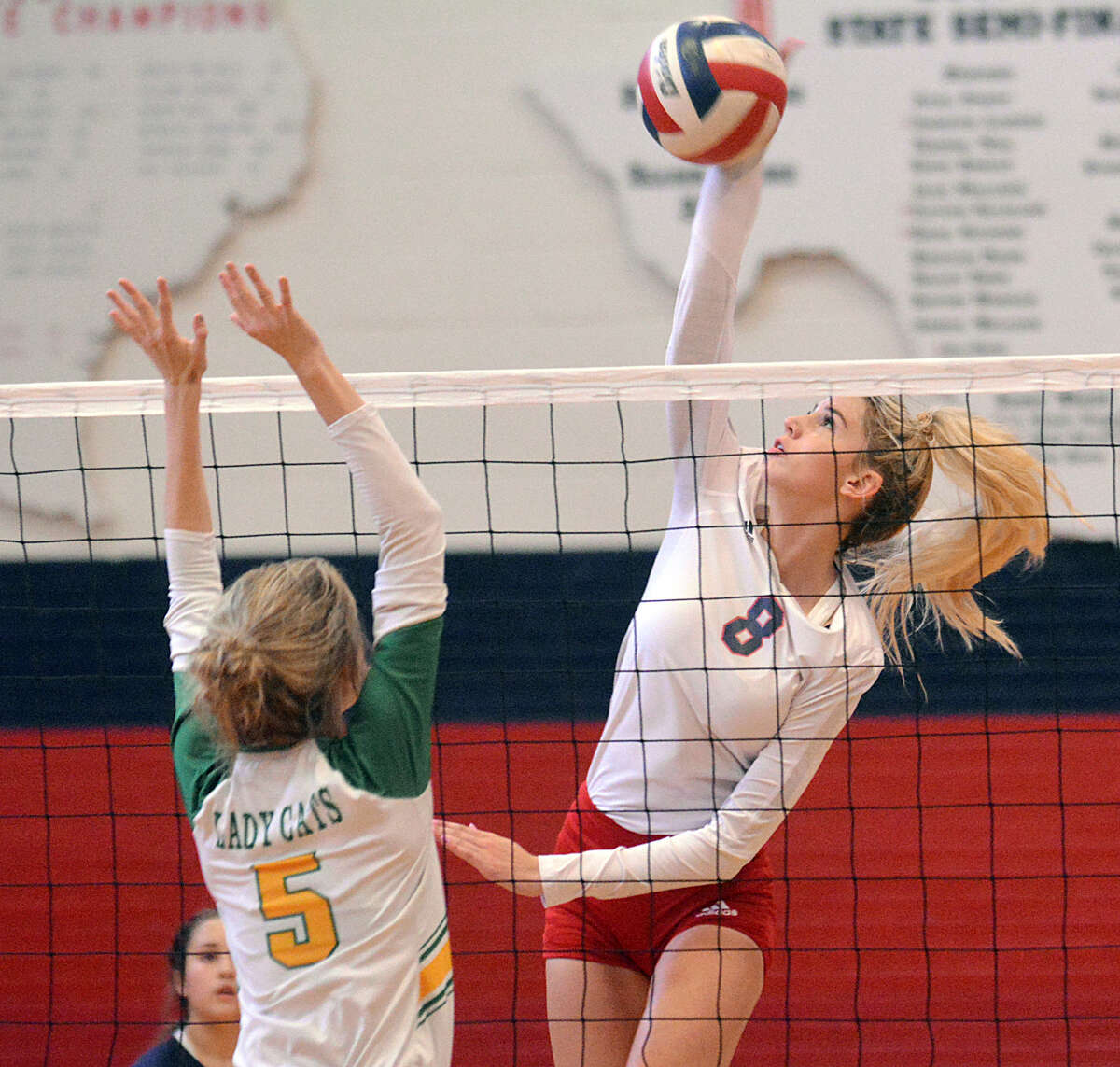 Plainview volleyball team swept by Idalou in home debut
