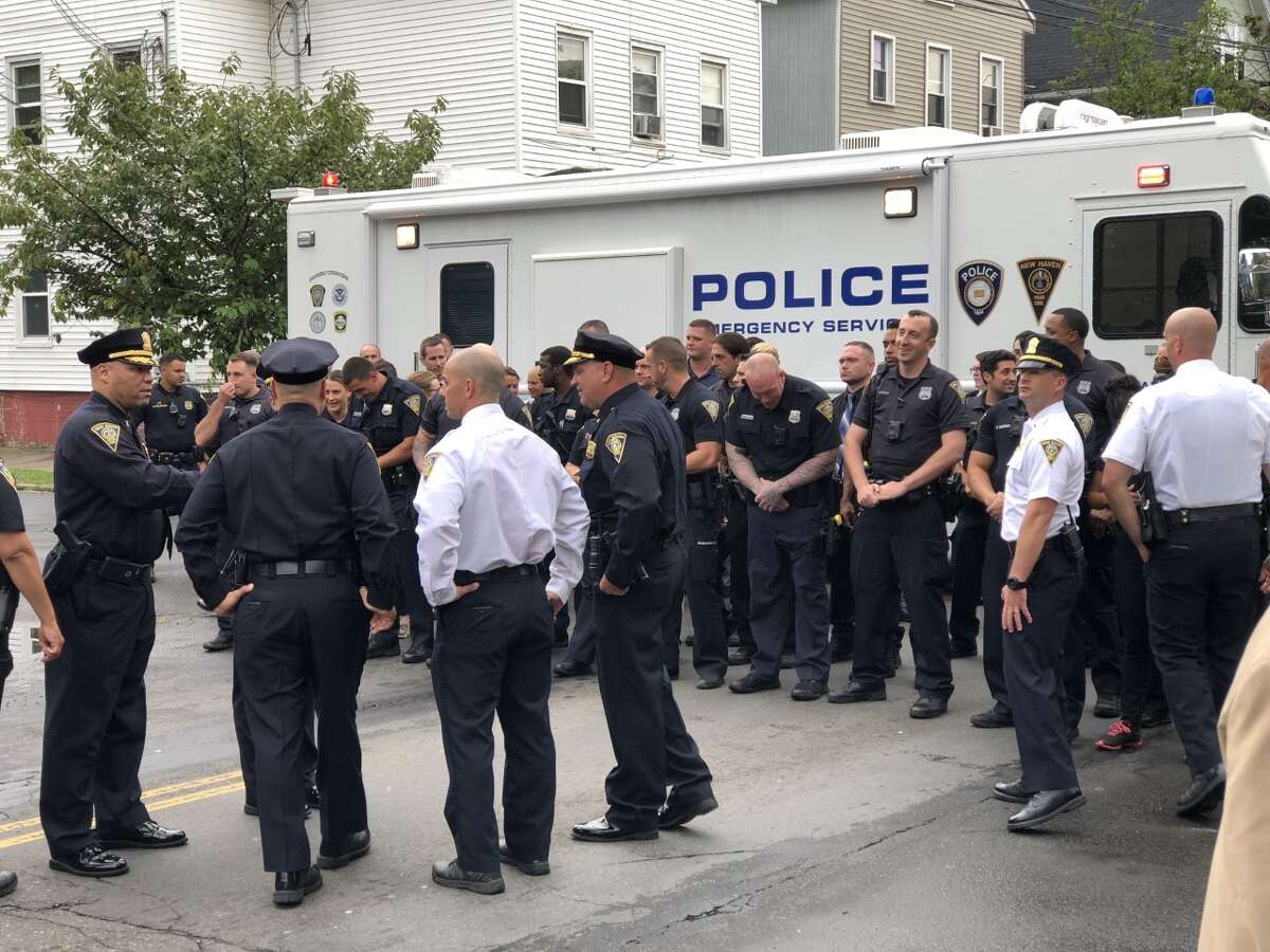 4 New Haven officers found a police captain shot on the street. They ...