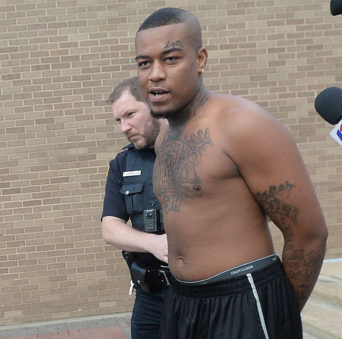 Beaumont teen arrested after Waffle House shooting