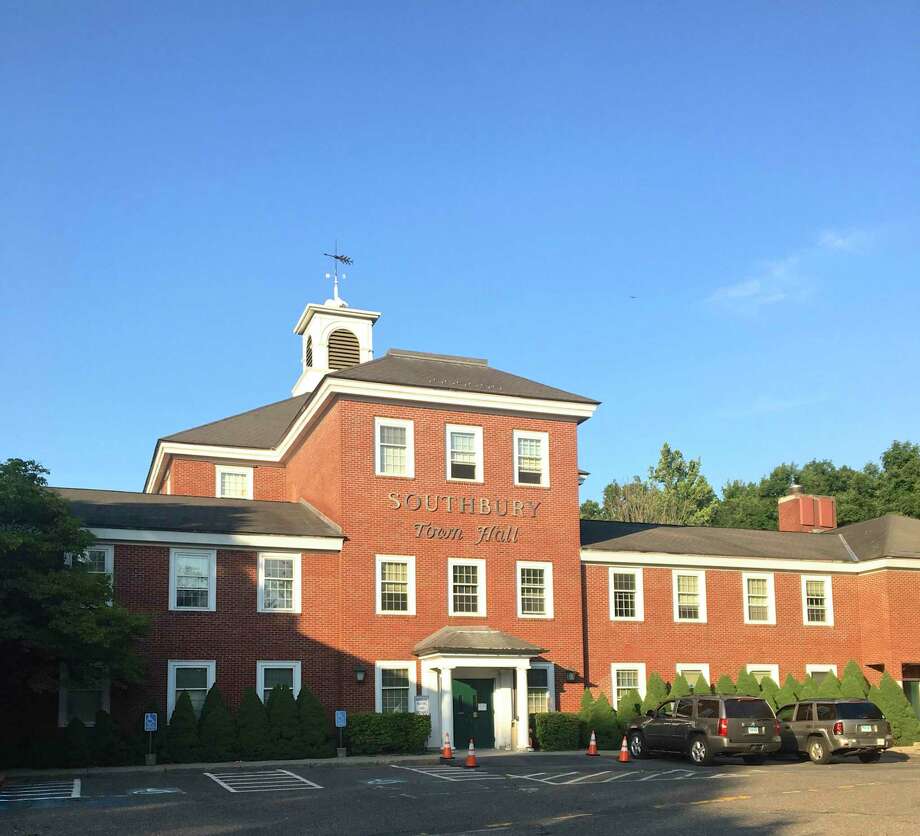 Southbury eyes pool, tennis club for 2 million StamfordAdvocate