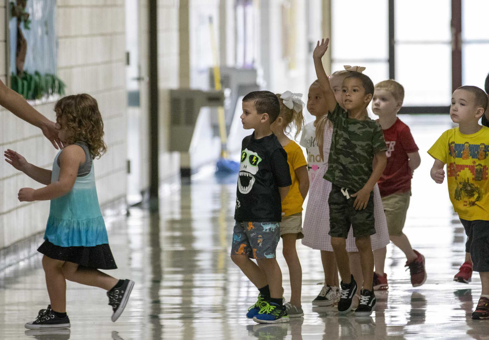 Willis ISD students back on first day of class