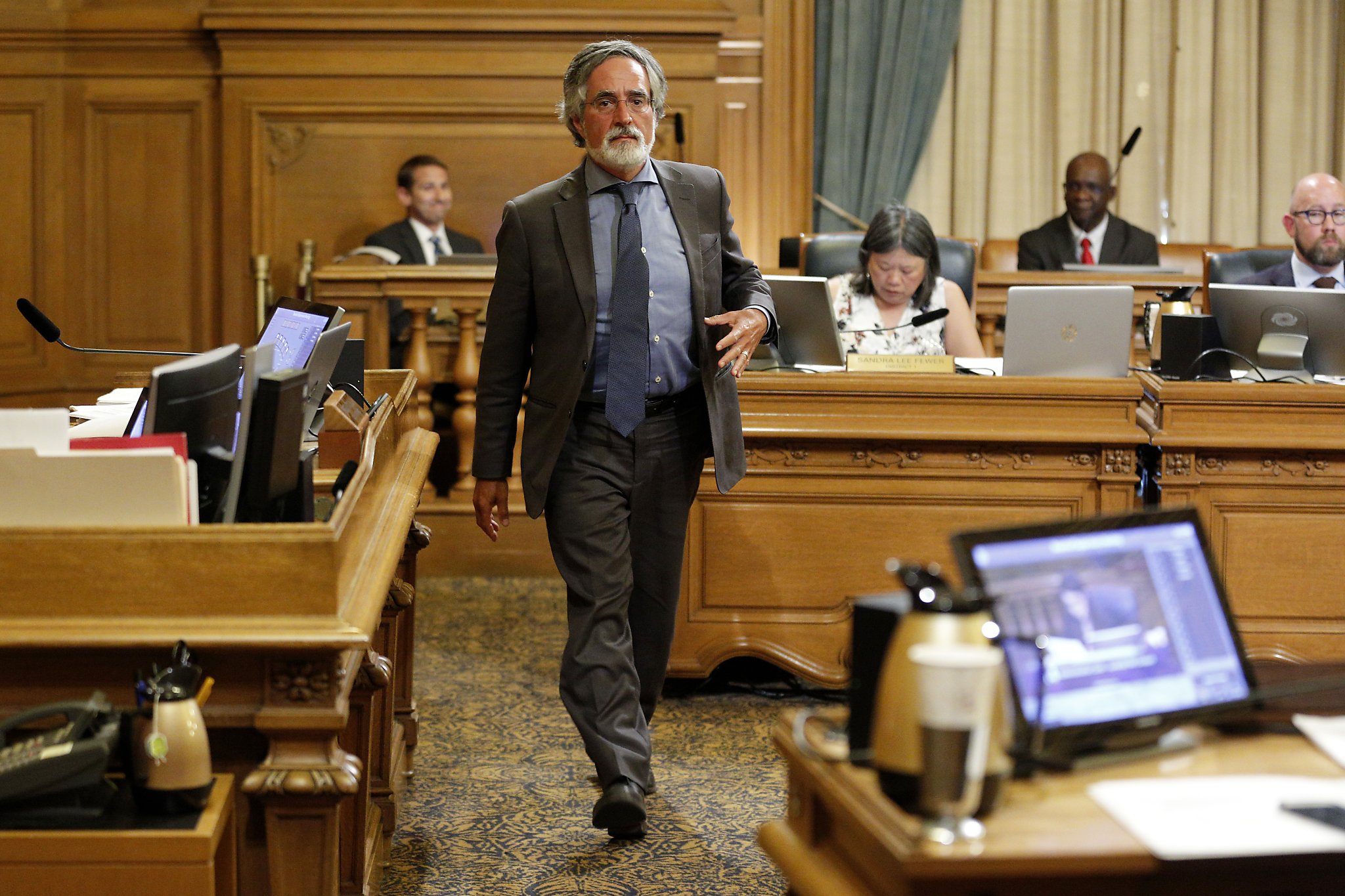 Peskin faces $8,000 fine for ‘pervasive’ problems in Chinese-language newspaper ads