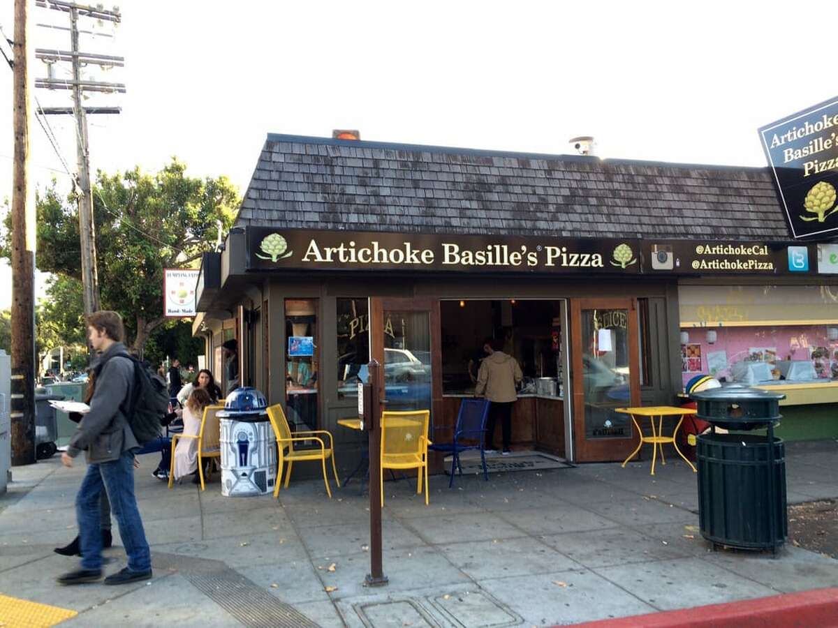 Artichoke Basille's Pizza opens Oakland location