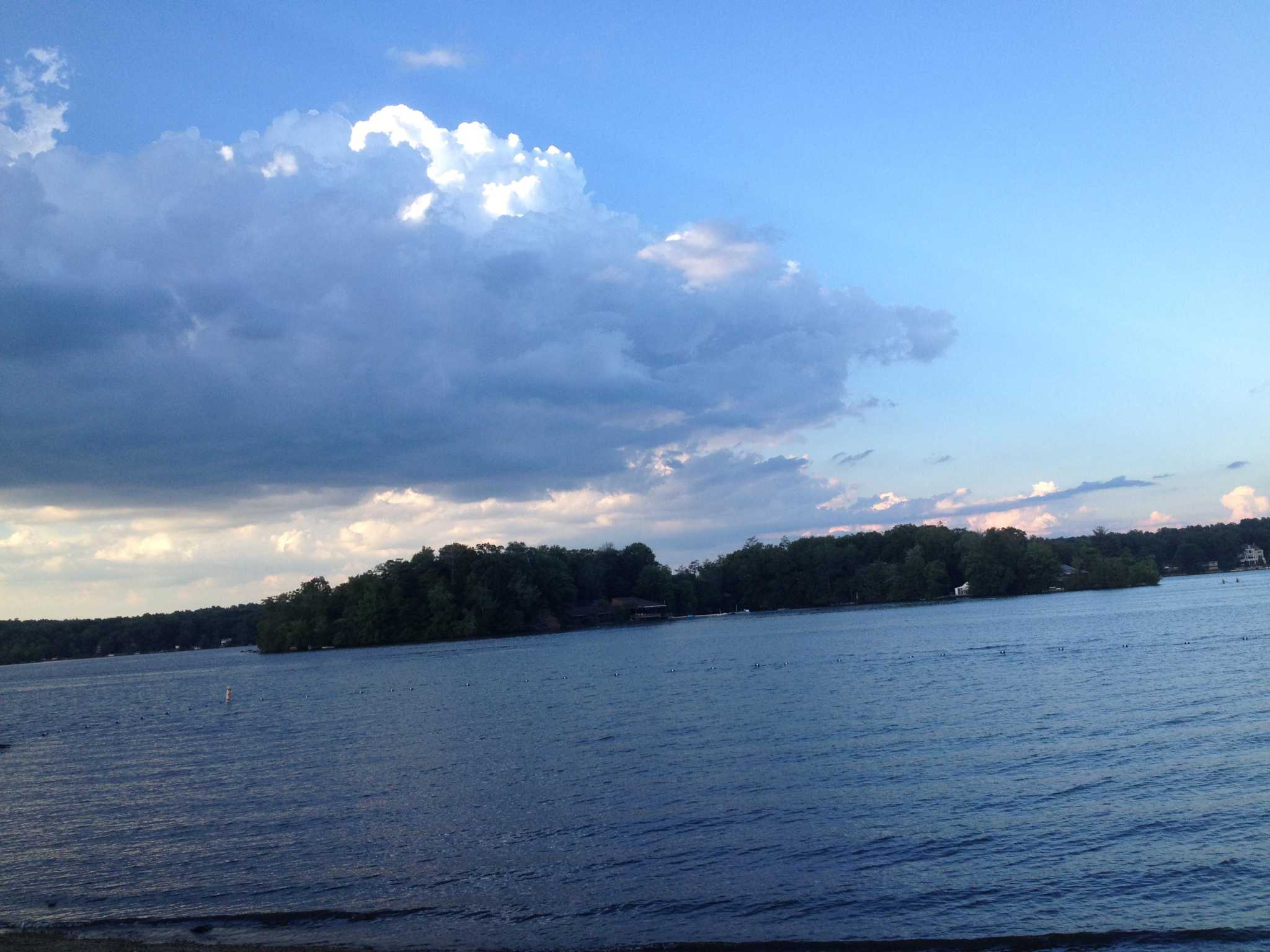 East Hampton's beleaguered Lake Pocotopaug to get oxygen treatment to