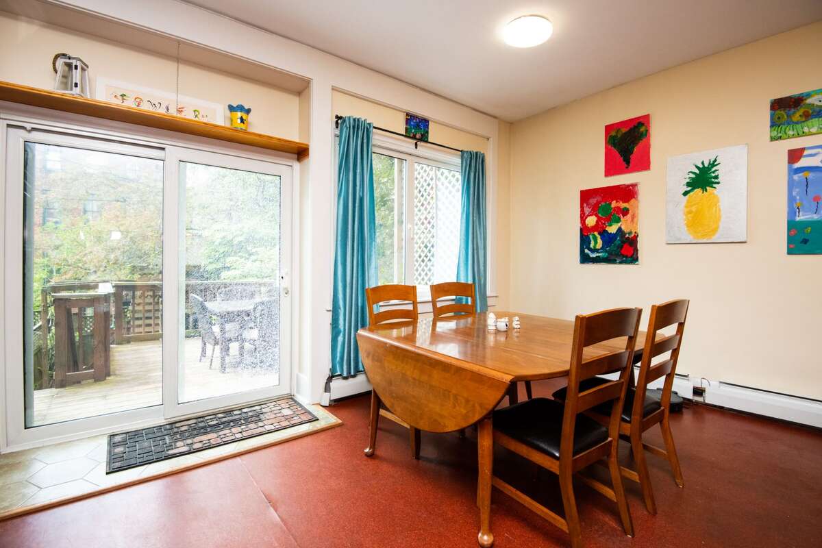 House of the Week Rowhouse in Center Square