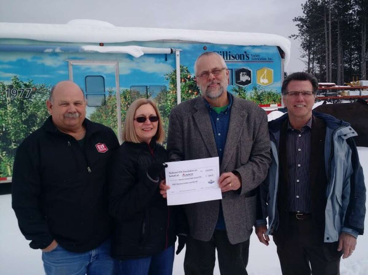 Benzie FFA receives grant from Gillisons