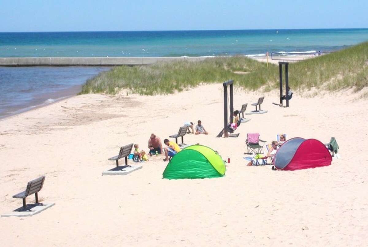 The Frankfort Lake Michigan Beach is within easy walking distance of downtown Frankfort and all its restaurants and other stores.