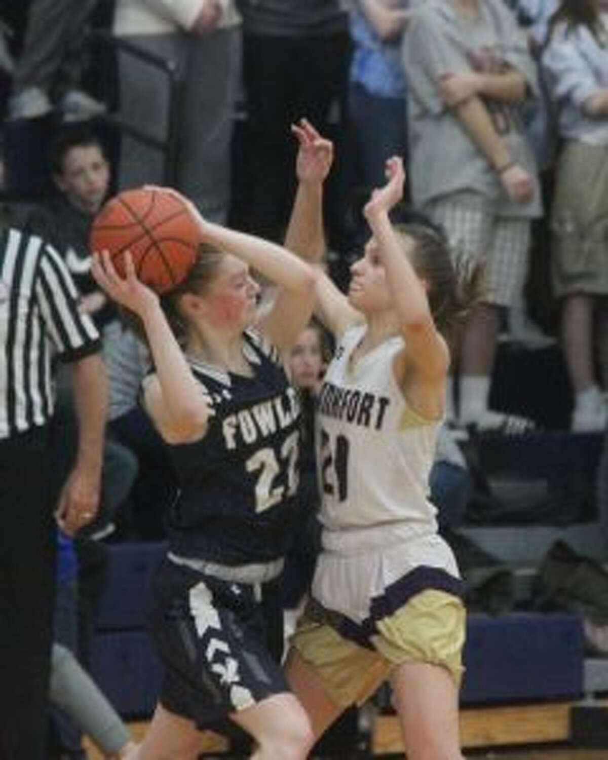 Reagan Thorr gets in the face of Fowler’s Sarah Veale to try to force a turnover with the Panthers trailing late. (Photo/Robert Myers)