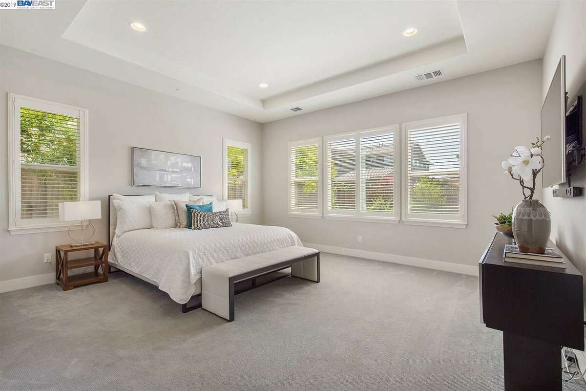 Warriors exec selling Hayward home in exclusive gated community for 1.