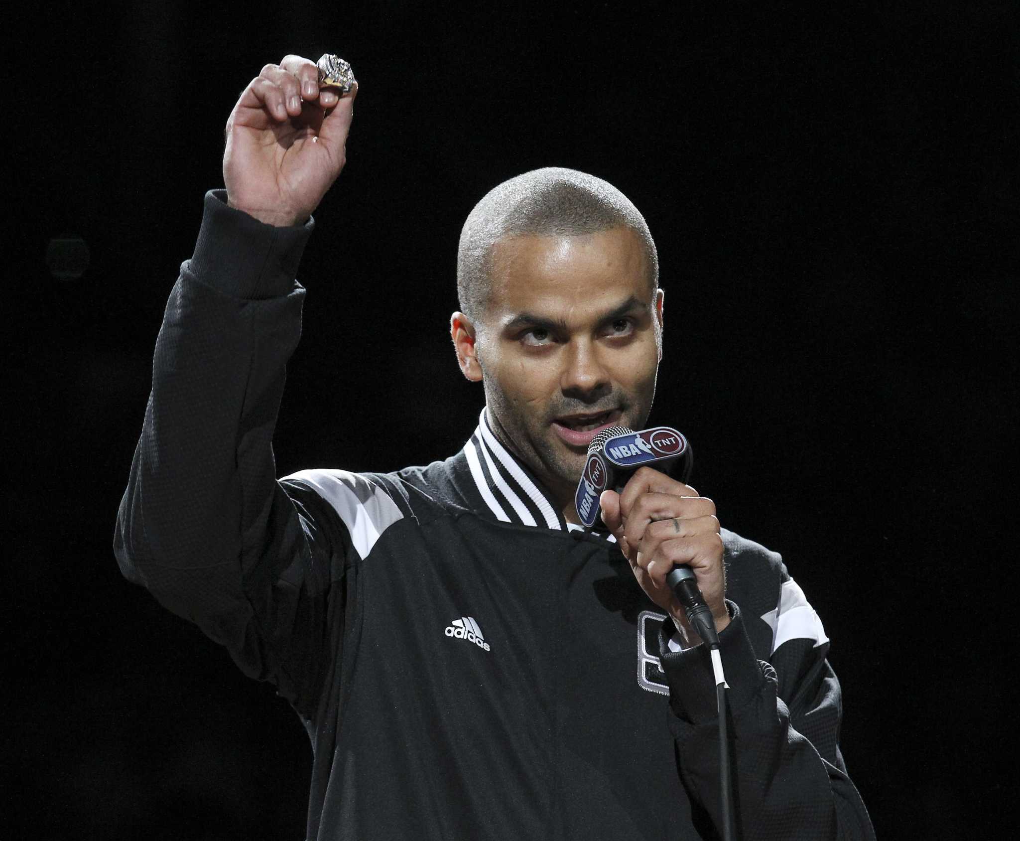 Spurs honor Tony Parker with jersey retirement ceremony