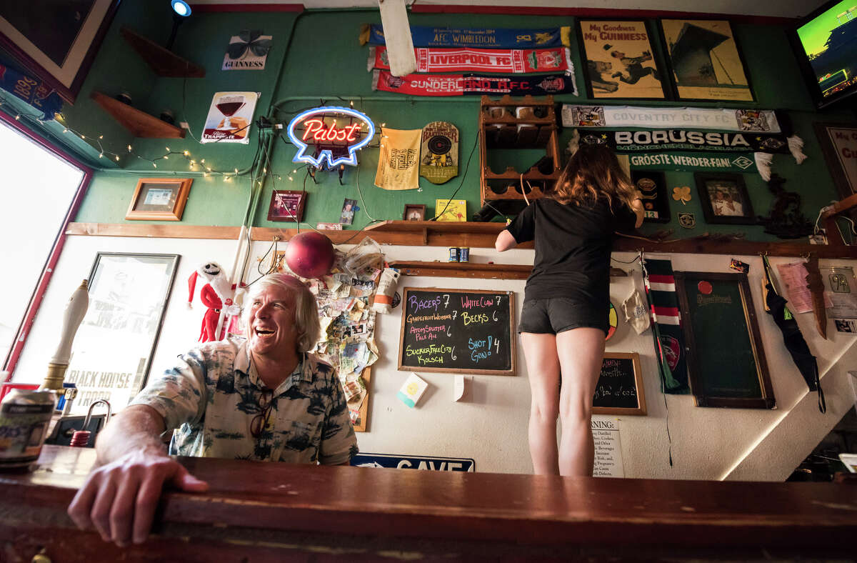 Here’s what it’s like working at SF’s smallest bar. It involves a bathtub.