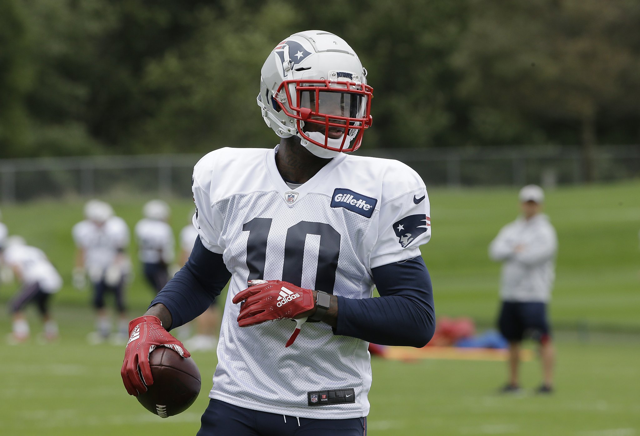 Seattle Seahawks claim former Patriots WR Josh Gordon off waivers 