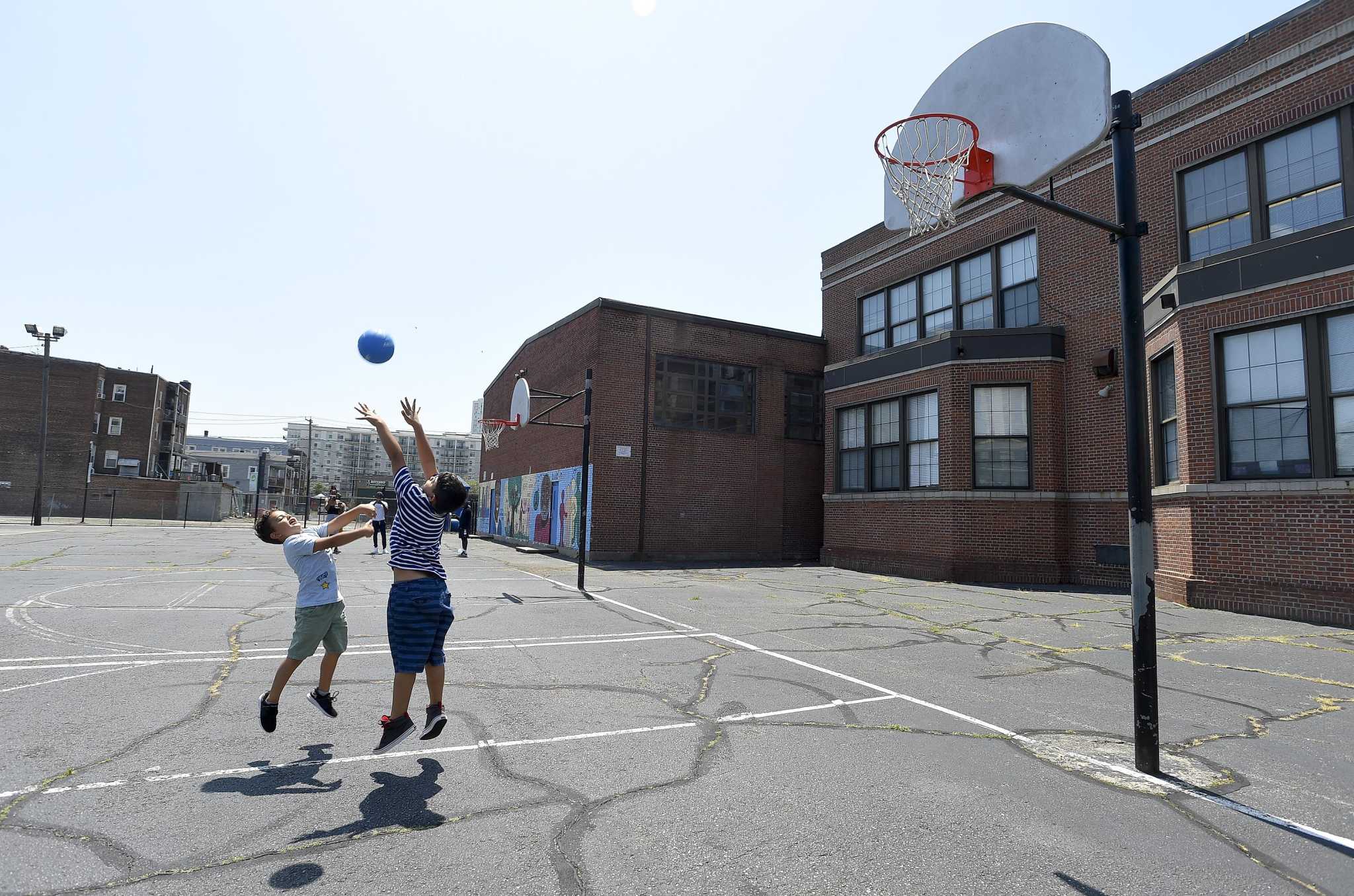 Community Rallies To Fix Basketball Courts In Stamford S South End