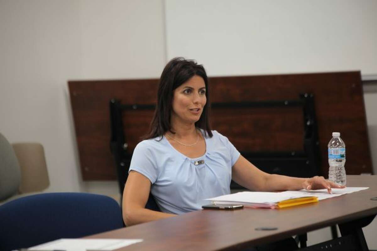 authority moves toward hiring forensic pathologist