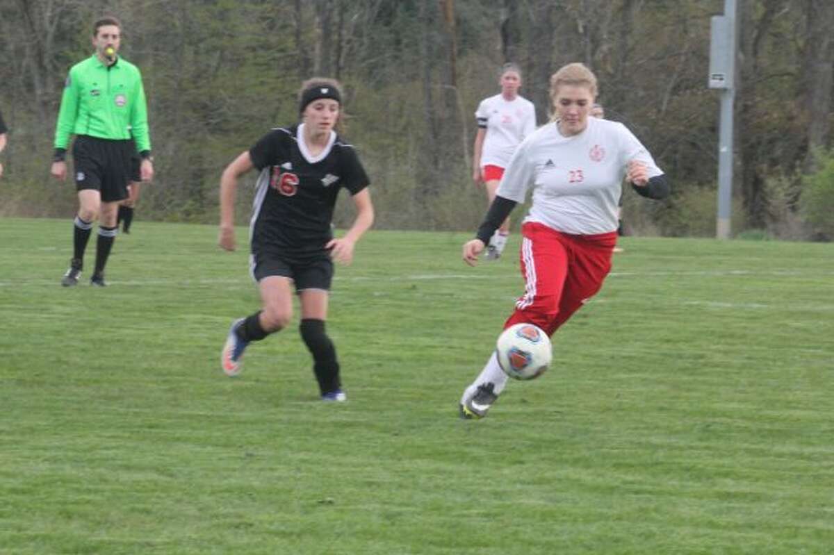 Reed City fell to Big Rapids 9-1 in CSAA action last week.