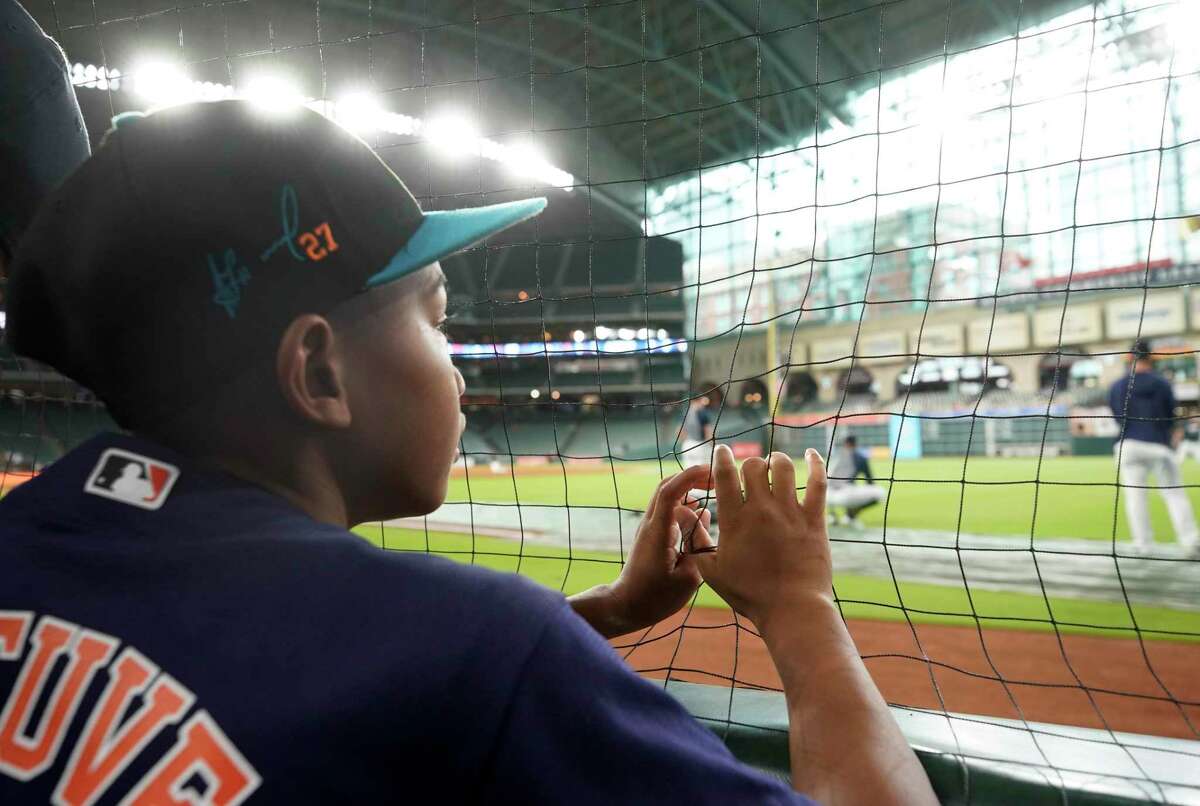 It's baseball between the lines — and nets — for Astros