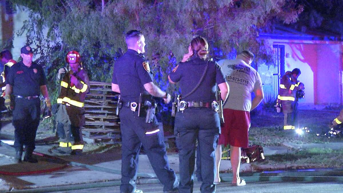 Fire destroys singlestory home in San Antonio neighborhood