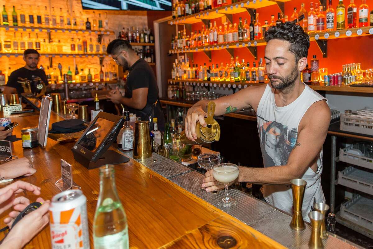 Photos San Antonio raced to make, down daiquiris at Still Golden