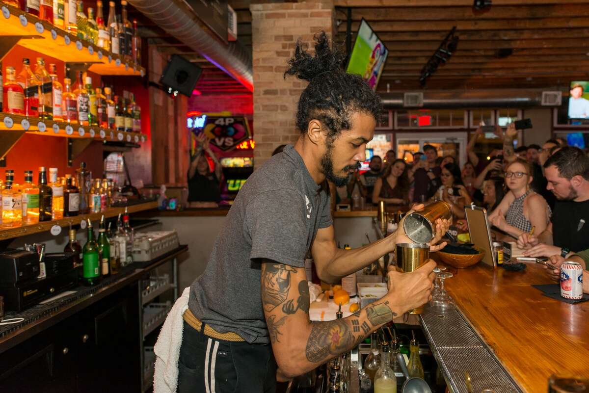 Photos San Antonio raced to make, down daiquiris at Still Golden