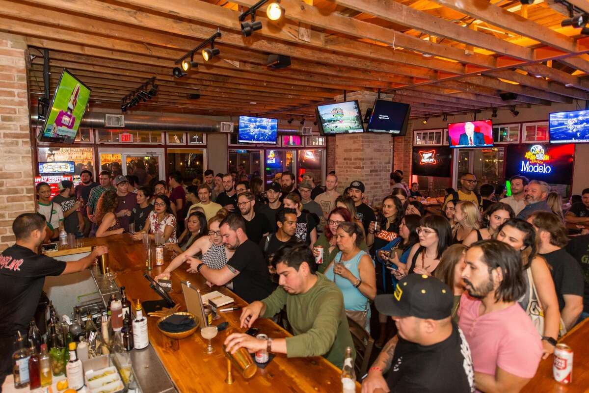 Photos San Antonio raced to make, down daiquiris at Still Golden
