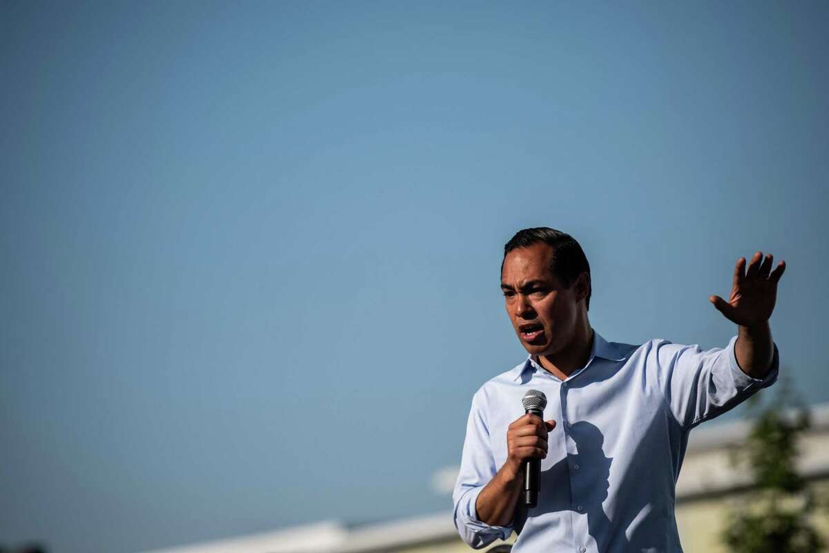 Former secretary of Housing and Urban Development Julian Castro speaks to Iowa voters on the Soapbox stage at the Iowa State Fair on Friday, Aug. 9, 2019, in Des Moines, Iowa. MUST CREDIT: Washington Post photo by Salwan Georges.