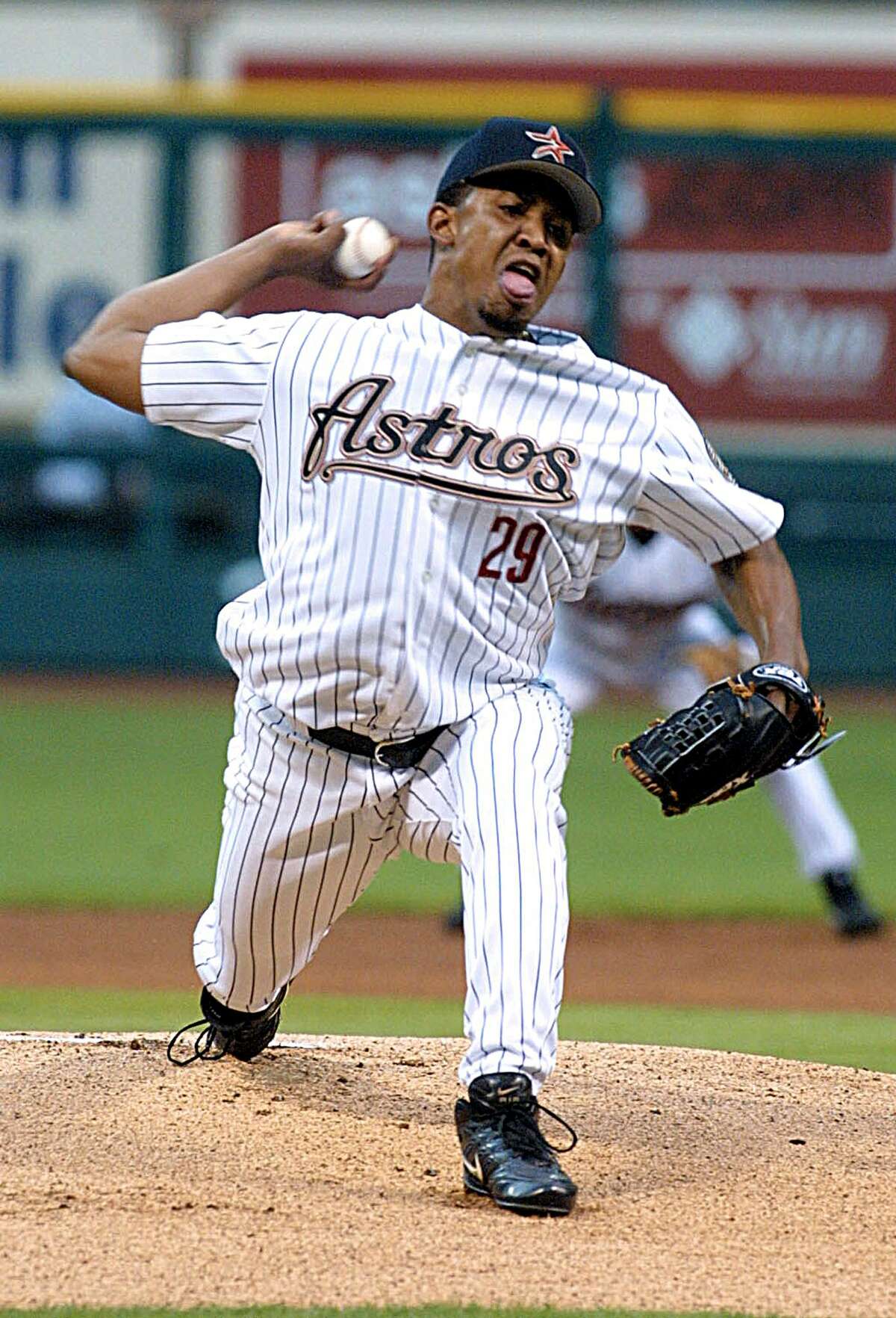 Former Astros closer Octavio Dotel arrested in connection to Dominican