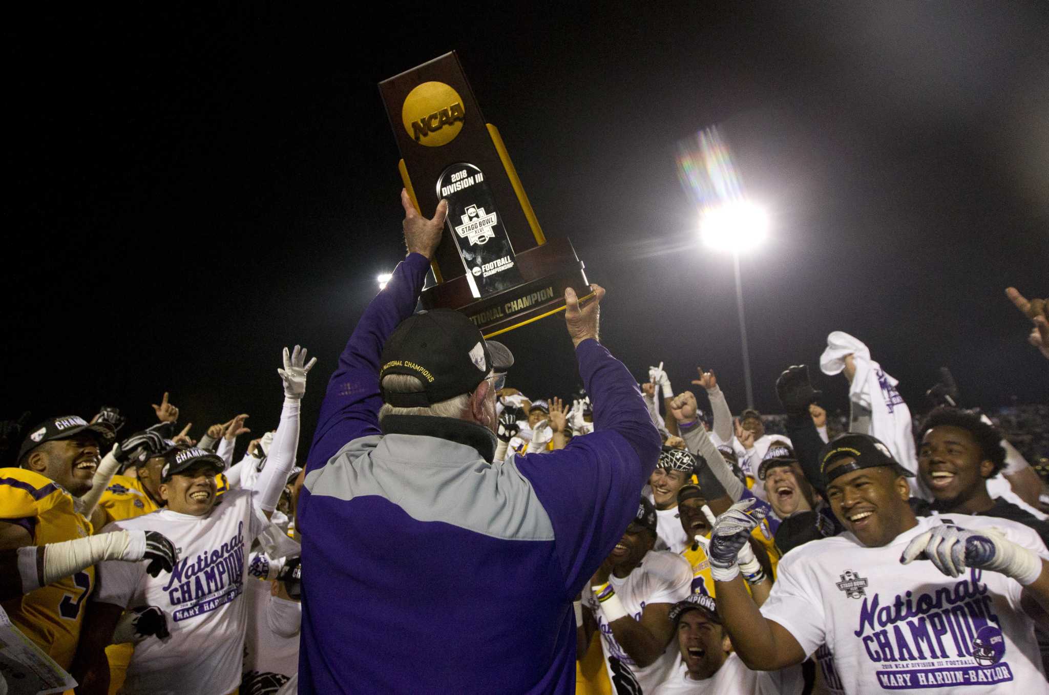 Mary Hardin Baylor Seeks Title Defense In Tough Asc Expressnews Com