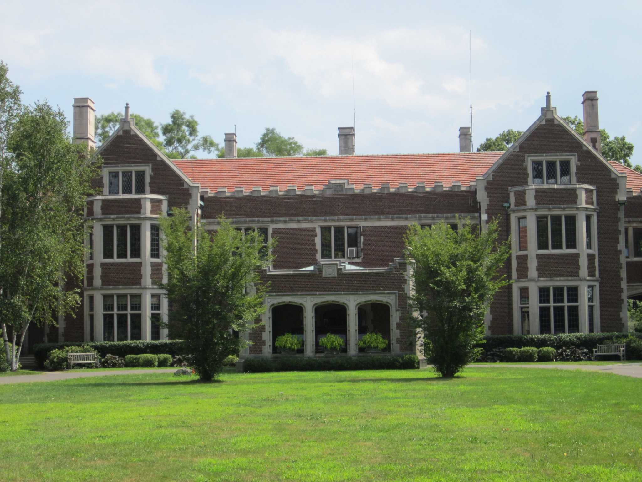 New Canaan selectman says Waveny Park is safe