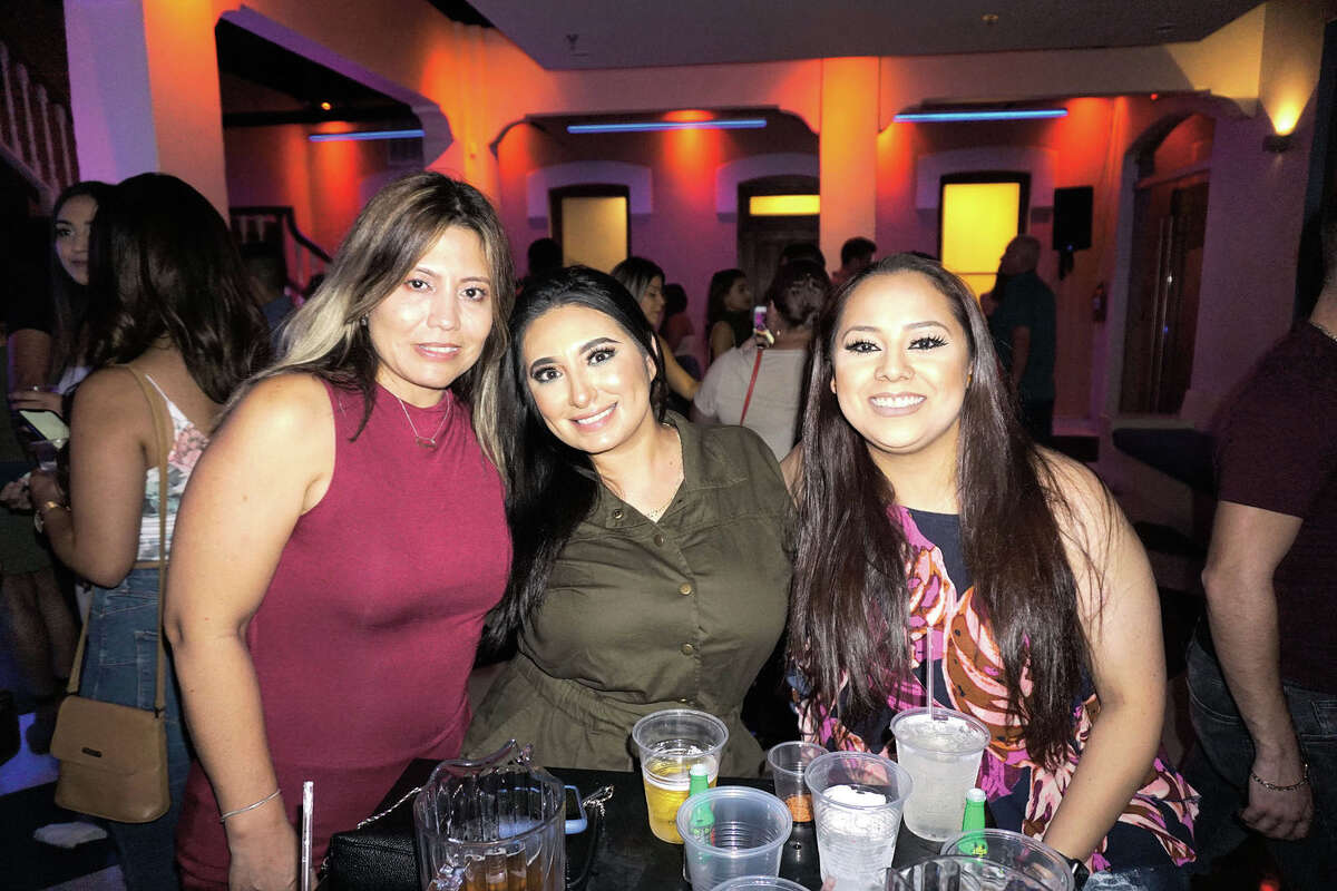 Erika, Kim and Samantha Sanchez at Siete Banderas