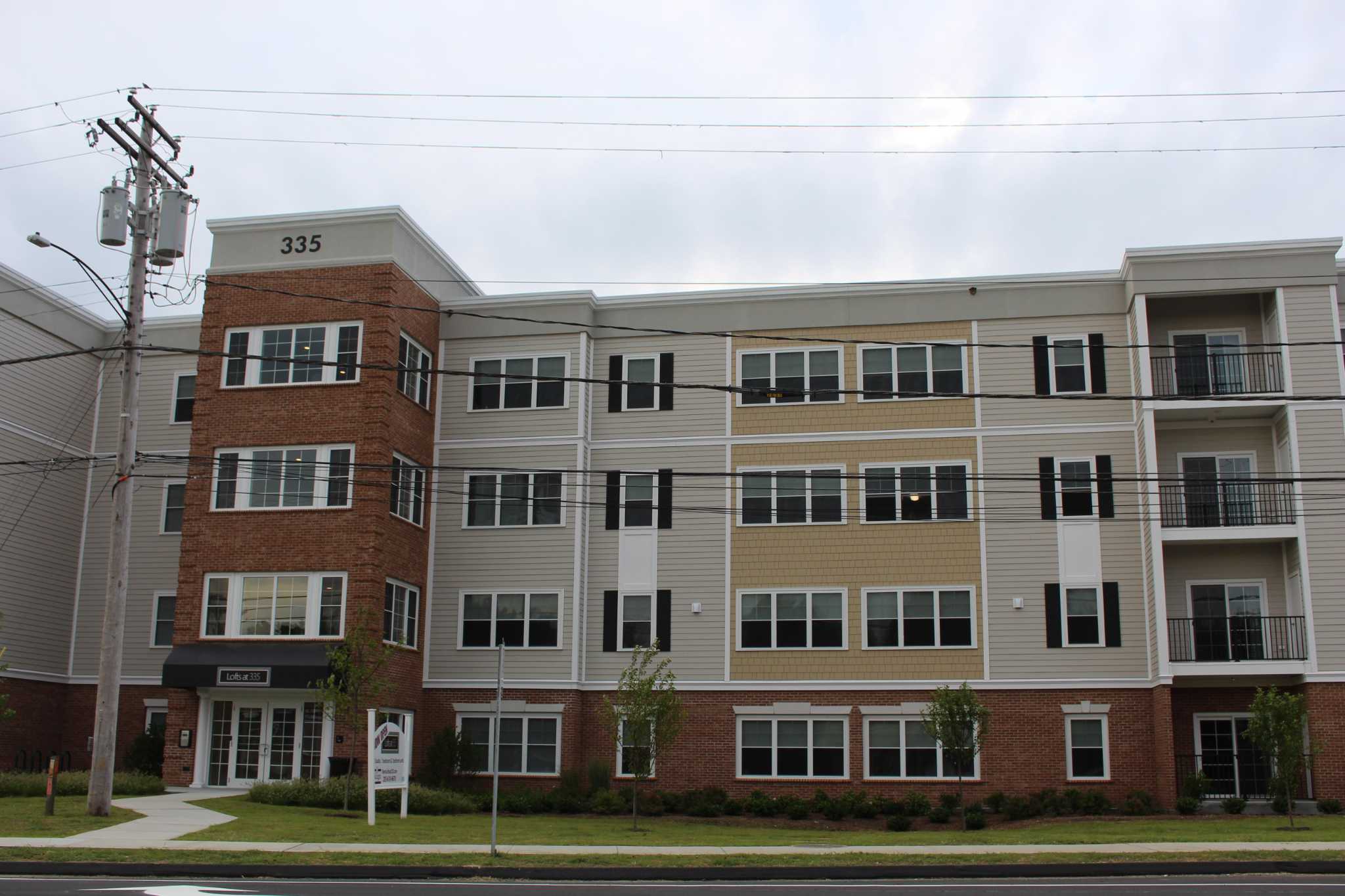 Ferry Blvd apartments hit the market in Stratford