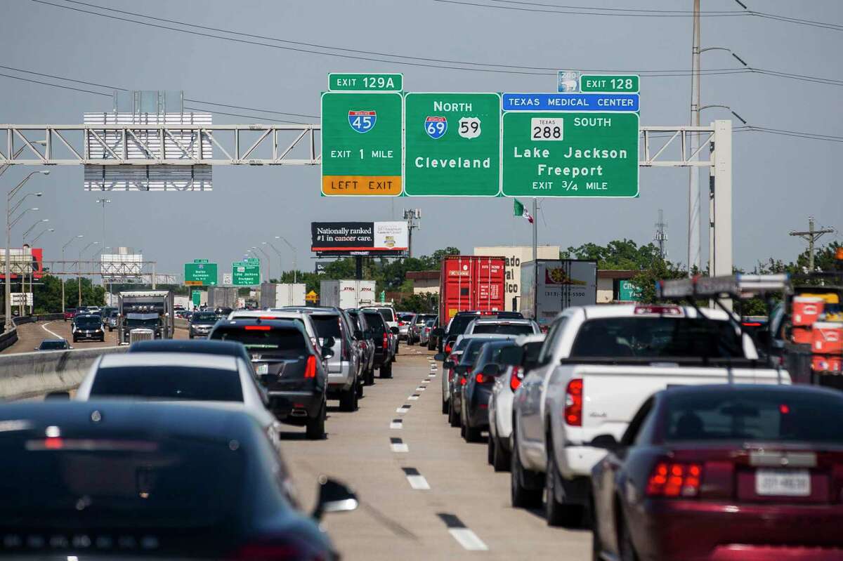 Traffic travels up Interstate 69 towards downtown Houston on June 12, 2019. The area could significantly change if current plans for redevelopment of Interstate 45 proceed.