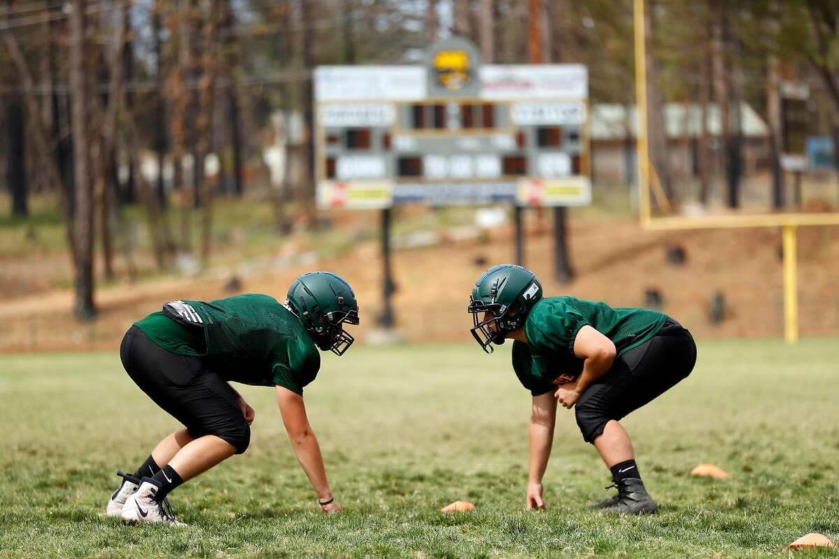 Paradise High School football team loses title game 1 year after