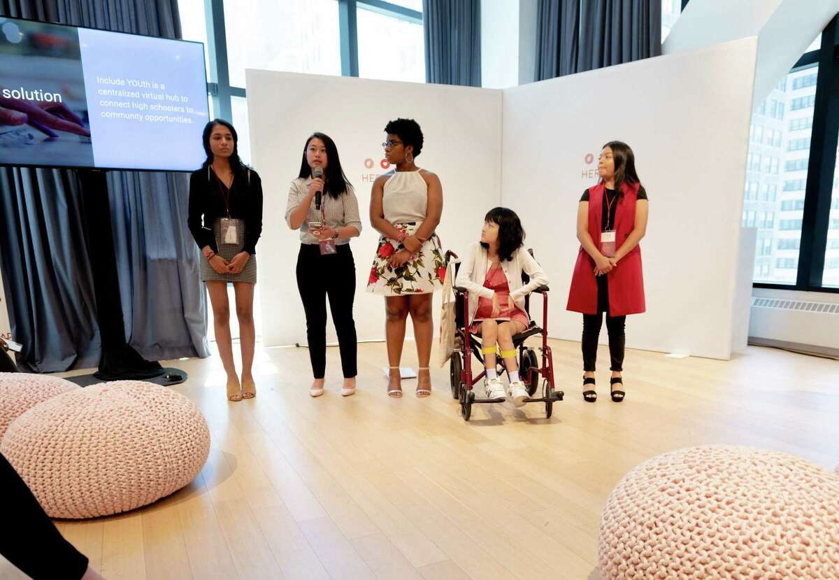 Riya Krishnan and a team member pitching Wavve at the 2019 Ann Taylor HERlead leadership forum in New York City this past June. The other three girls were other HERlead fellows that were pitching their organizations.