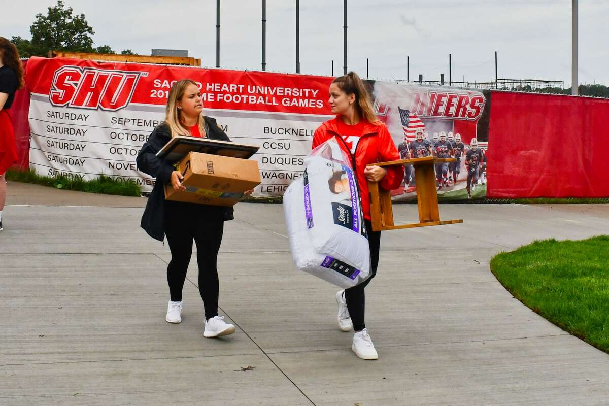 SEEN Sacred Heart University movein day 2019