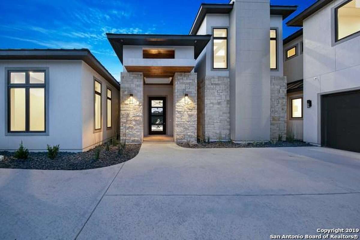 Contemporary homes trend across Northwest San Antonio