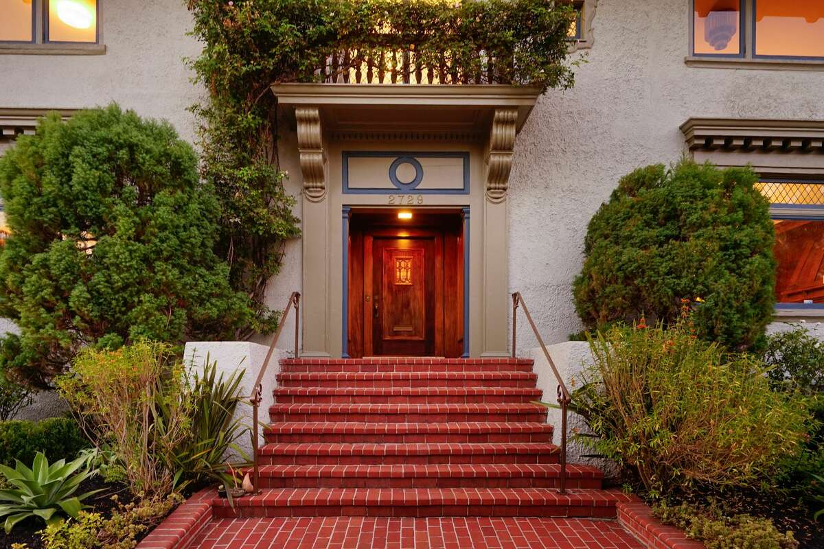 This Berkeley house cost 10,000 to build. 109 years later, it's