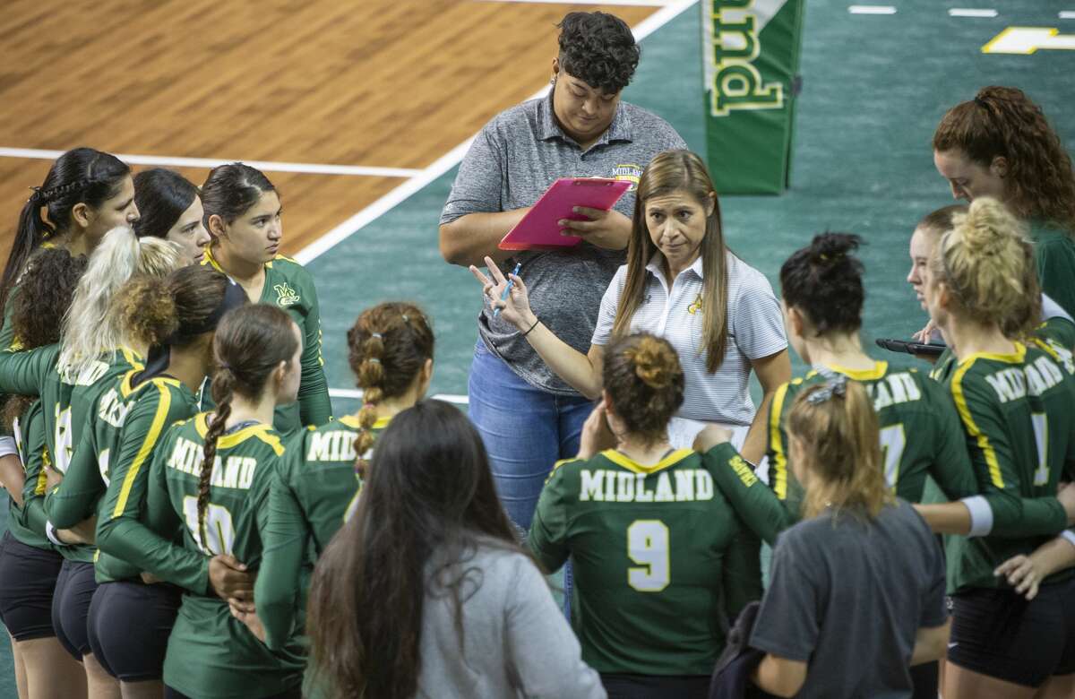 Midland College head coach Tammie Jimenez talks with her players between games 08/24/19 as they take on Western Texas College in the Midland College Kickoff Classic at the Chaparral Center. Tim Fischer/Reporter-Telegram