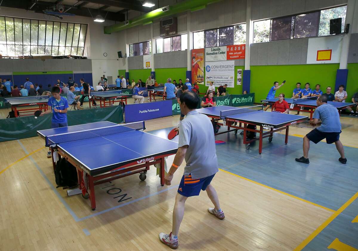 Tens of thousands jam downtown Oakland for Chinatown festival