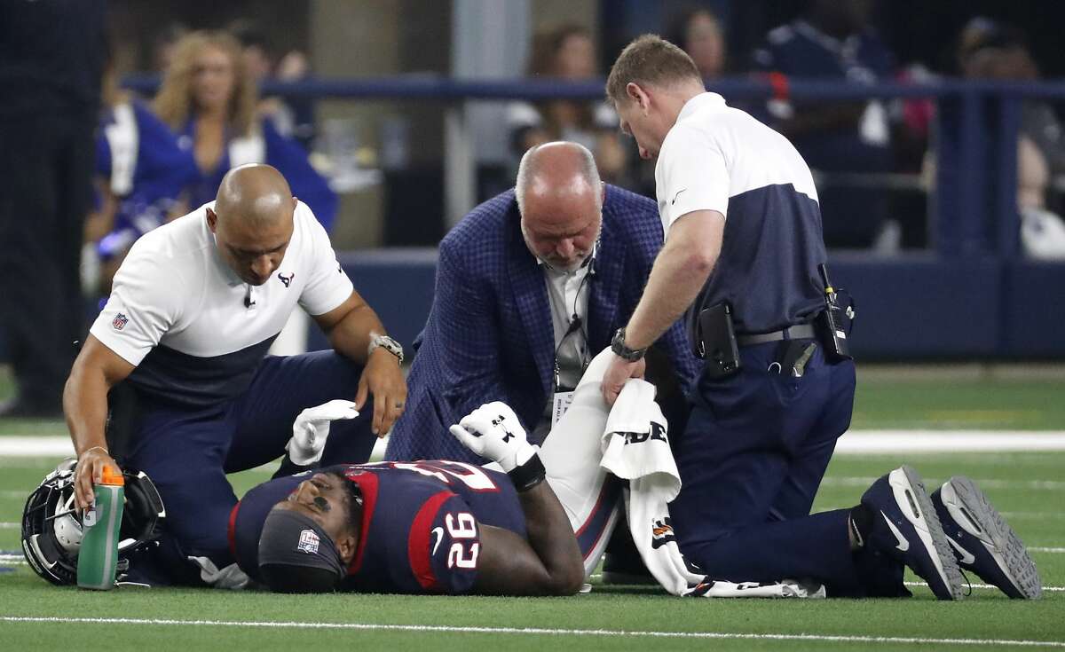 Texans' Lamar Miller carted off with knee injury