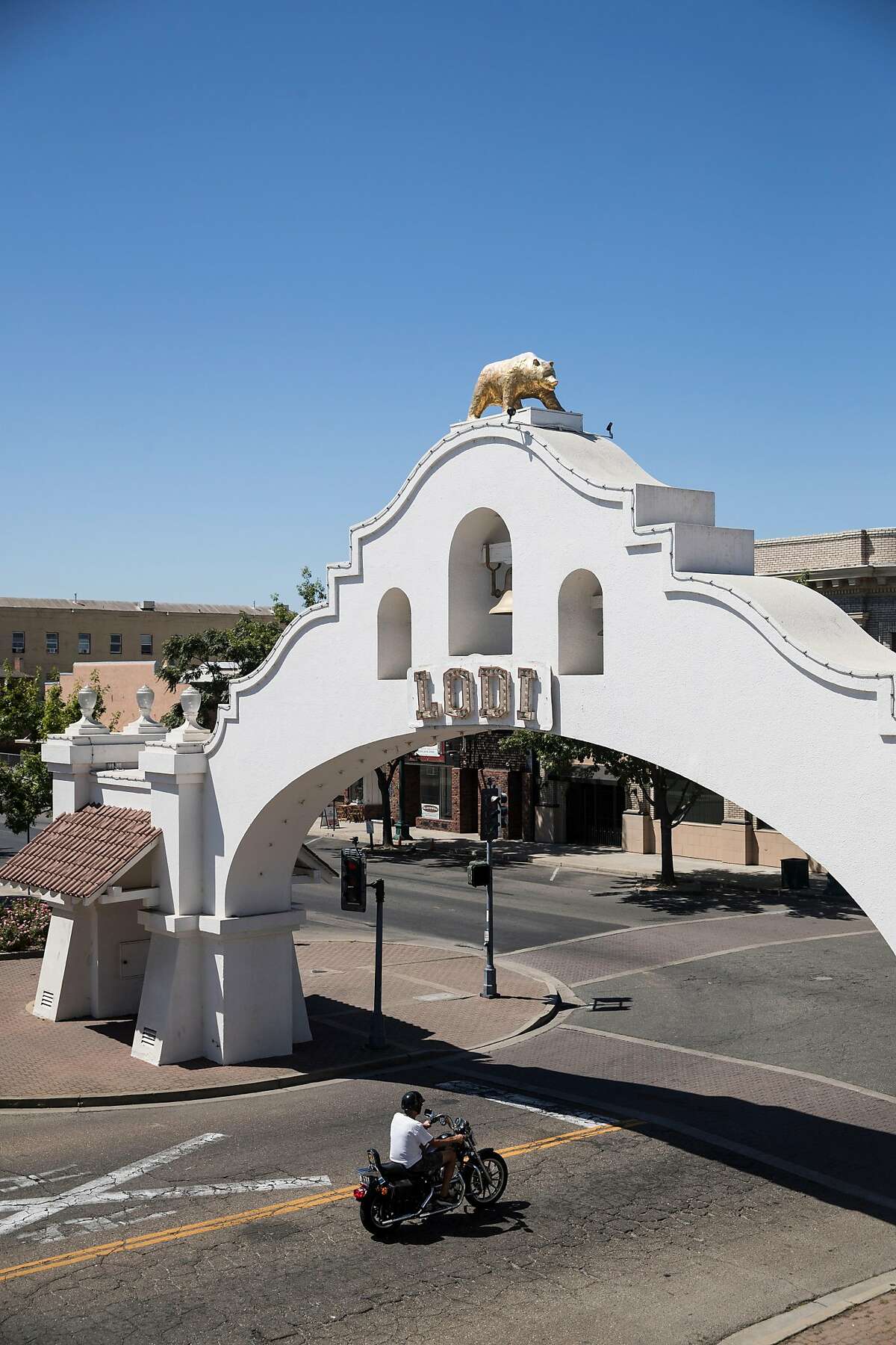 Sponsored Content Laidback atmosphere, awardwinning wines in Lodi